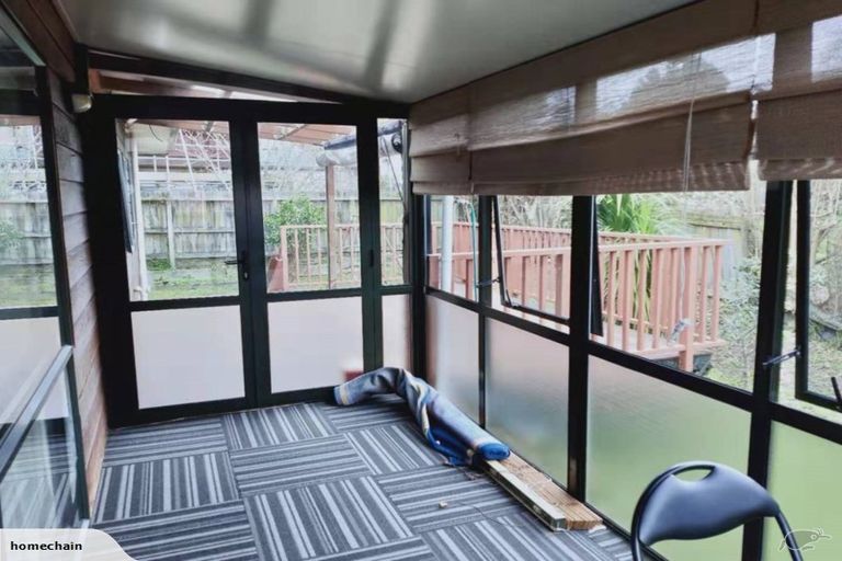 Photo of property in 64a Lynwood Road, New Lynn, Auckland, 0600