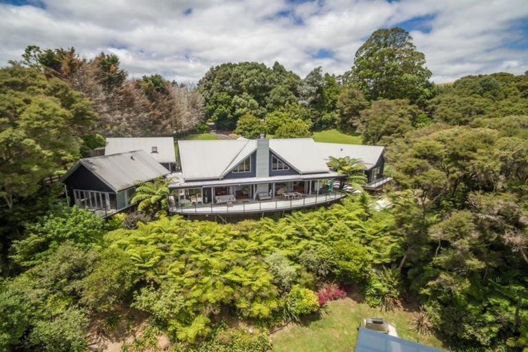 Photo of property in 838 Puketona Road, Haruru, 0204