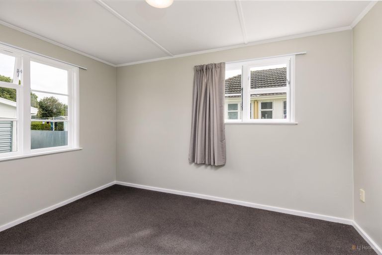 Photo of property in 18 Point Bush Road, Waimate, 7924