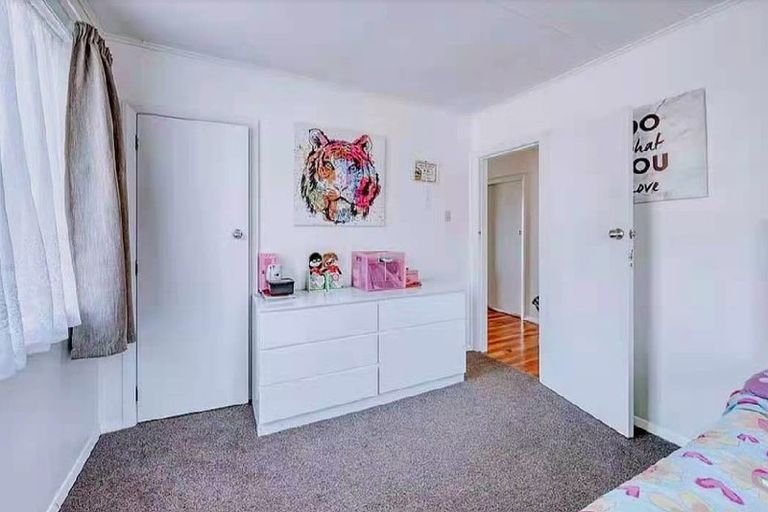 Photo of property in 43 Justine Street, Cannons Creek, Porirua, 5024