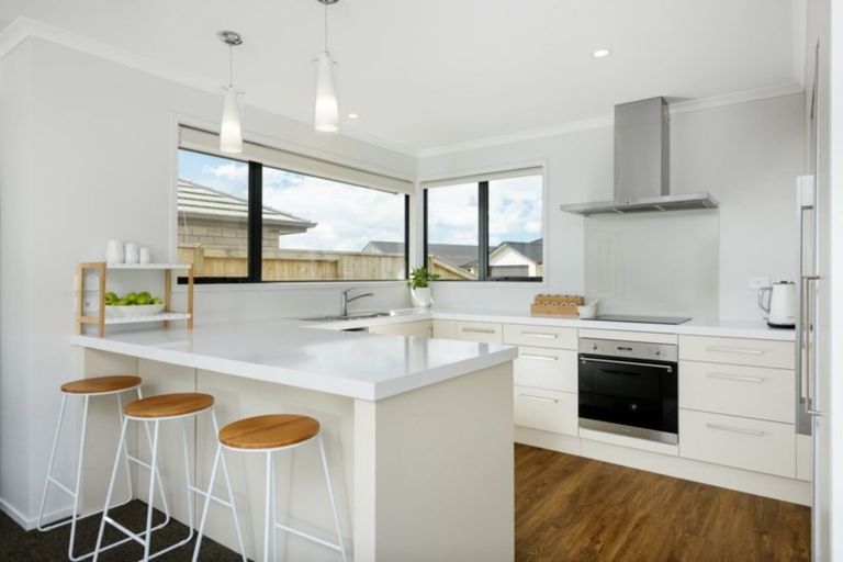 Photo of property in 8 Rotomanu Place, Pyes Pa, Tauranga, 3112