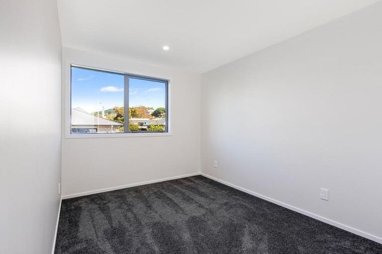 Photo of property in 10a Rewa Terrace, Tawa, Wellington, 5028