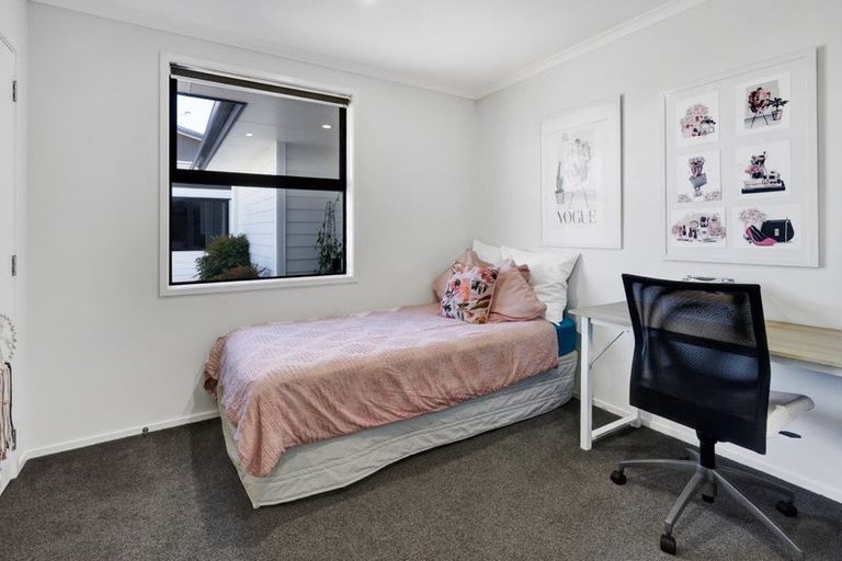 Photo of property in 93e Clemow Road, Fitzroy, New Plymouth, 4312