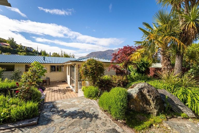 Photo of property in 224 Fernhill Road, Fernhill, Queenstown, 9300