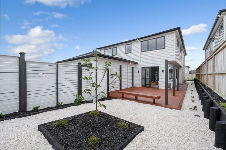 Photo of property in 413 Ormiston Road, Flat Bush, Auckland, 2019