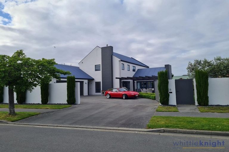 Photo of property in 5 Skyedale Drive, Harewood, Christchurch, 8051