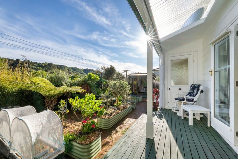 Photo of property in 25 Hampden Street, Picton, 7220