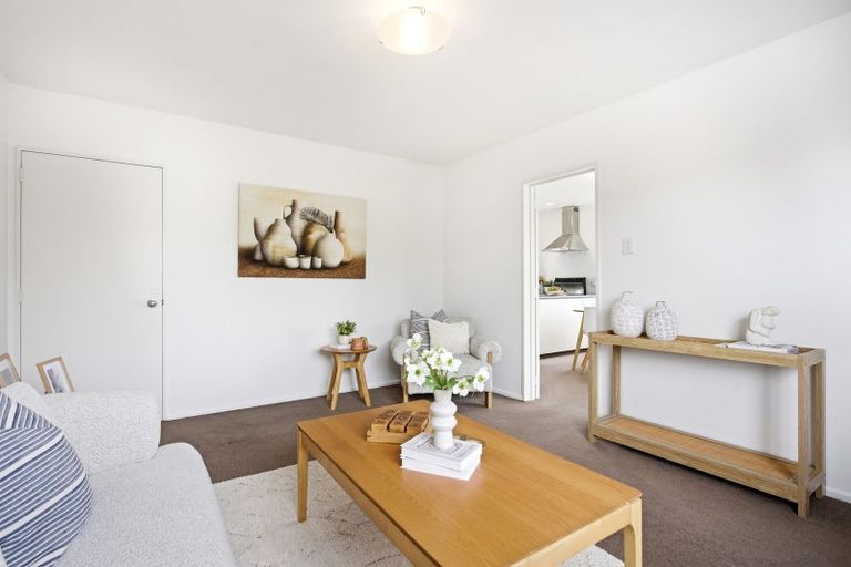 Photo of property in 1/25 Prestons Road, Redwood, Christchurch, 8051