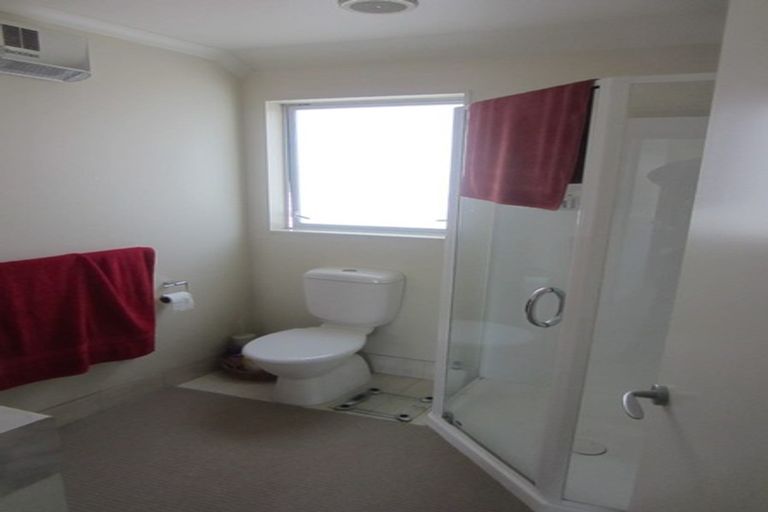 Photo of property in 53b Oxford Street, Tawa, Wellington, 5028