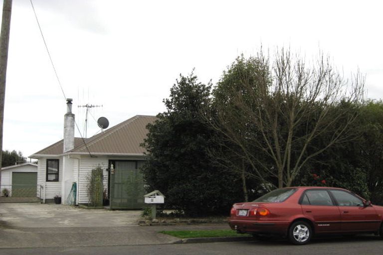 Photo of property in 11 Gardener Street, Levin, 5510