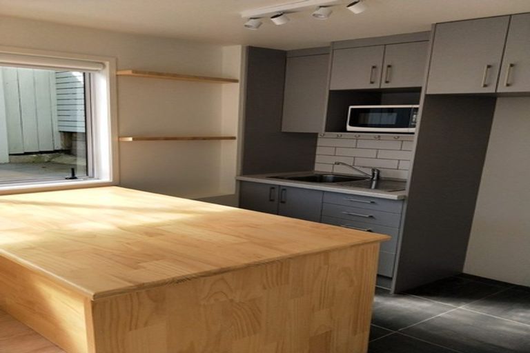 Photo of property in 54 Birkdale Road, Birkdale, Auckland, 0626