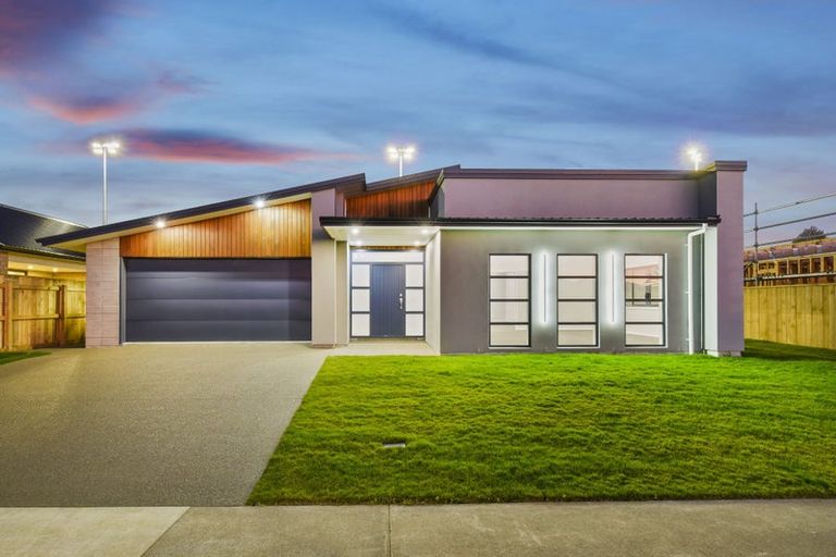 Photo of property in 25 Hudson Place, Paraparaumu, 5032