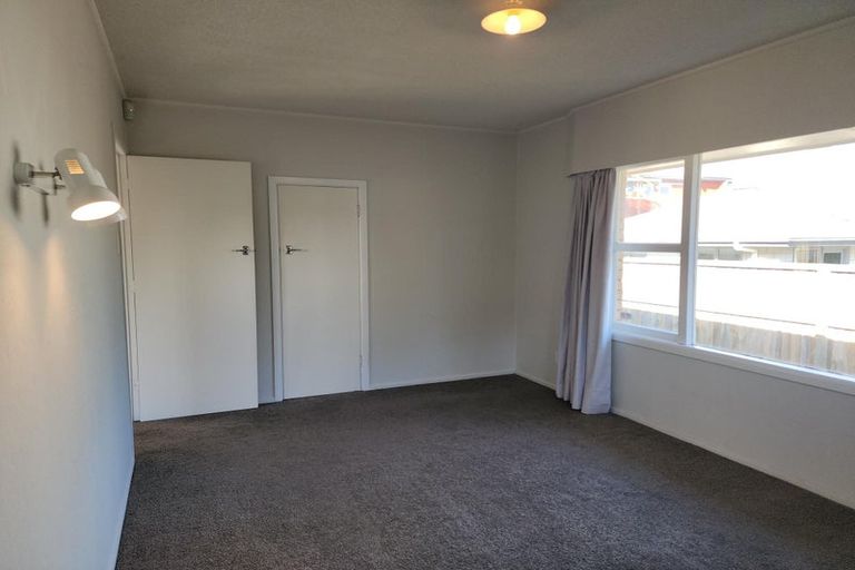 Photo of property in 11 Knighton Road, Hillcrest, Hamilton, 3216