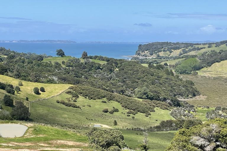 Photo of property in 88 Ngarewa Drive, Mahurangi West, Warkworth, 0983