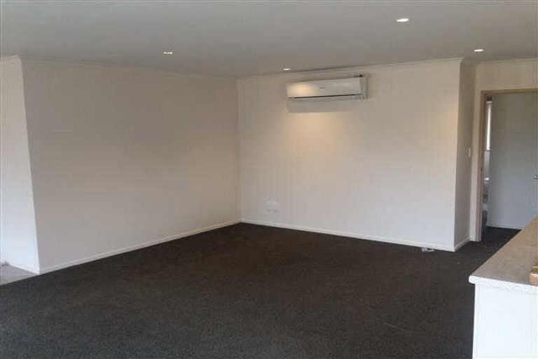 Photo of property in 2 Derwent Place, Flagstaff, Hamilton, 3210