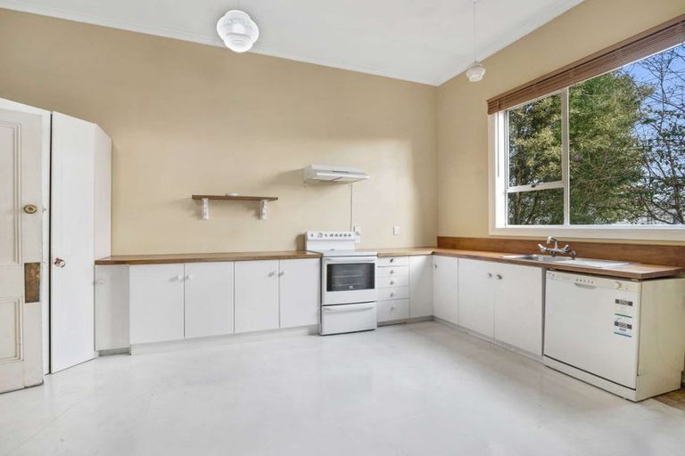 Photo of property in 21 Neidpath Road, The Glen, Dunedin, 9011