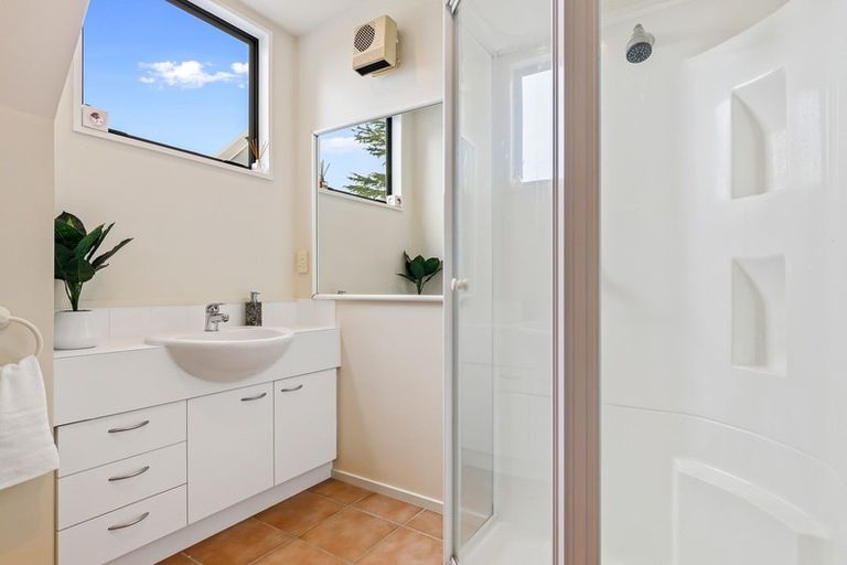 Photo of property in 366 Sawyers Arms Road, Harewood, Christchurch, 8051