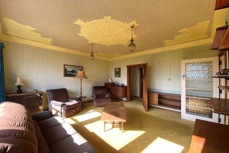 Photo of property in 67 Blake Street, Waitara, 4320