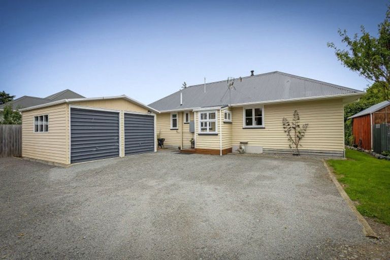 Photo of property in 187h High Street, Oxford, 7430