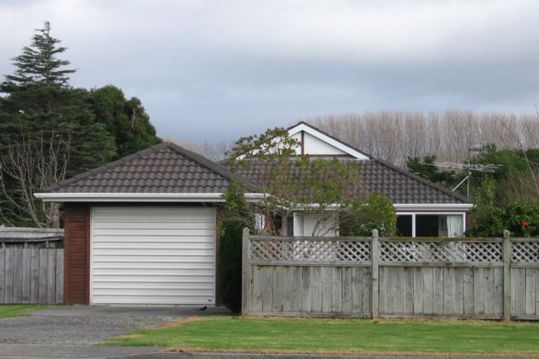 Photo of property in 276 Te Moana Road, Waikanae, 5036