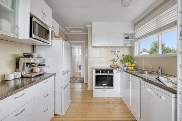 Photo of property in 3b Lumsden Street, Greerton, Tauranga, 3112