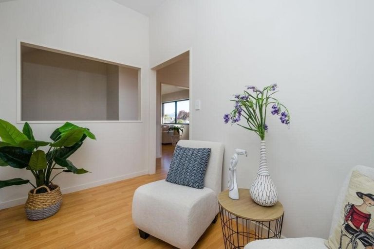 Photo of property in 77a Mcleod Road, Te Atatu South, Auckland, 0610