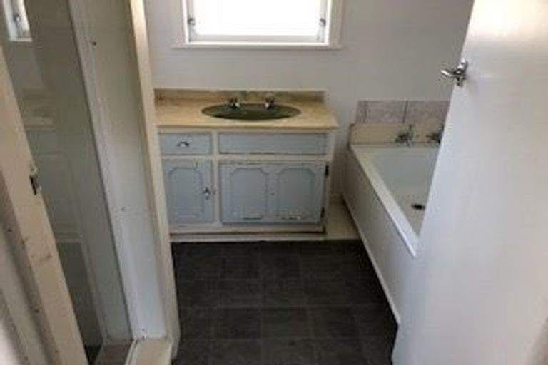 Photo of property in 18 Dinwiddie Avenue, Onekawa, Napier, 4110