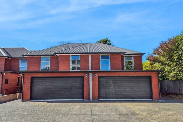 Photo of property in 15 Athol Terrace, Upper Riccarton, Christchurch, 8041