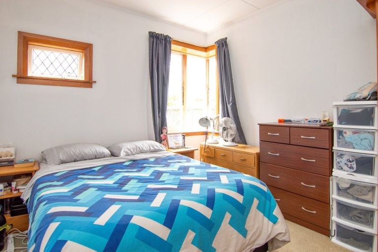 Photo of property in 353 Featherston Street, Palmerston North, 4414
