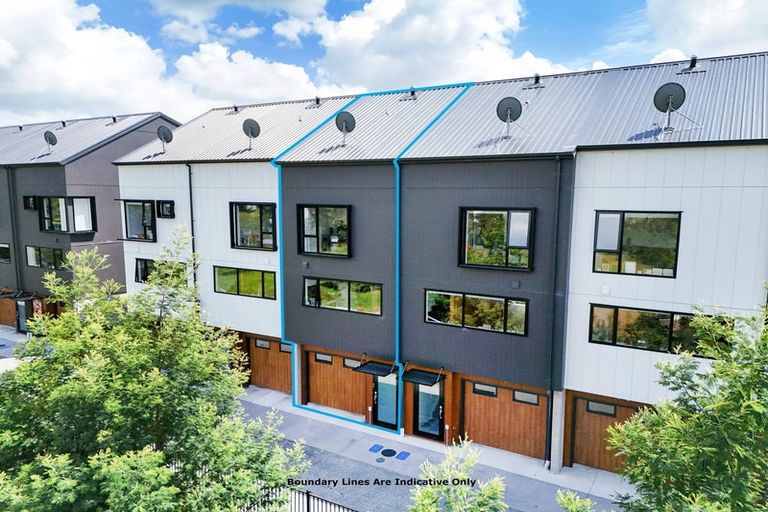 Photo of property in 44 Ara Mara Hua, Henderson, Auckland, 0612