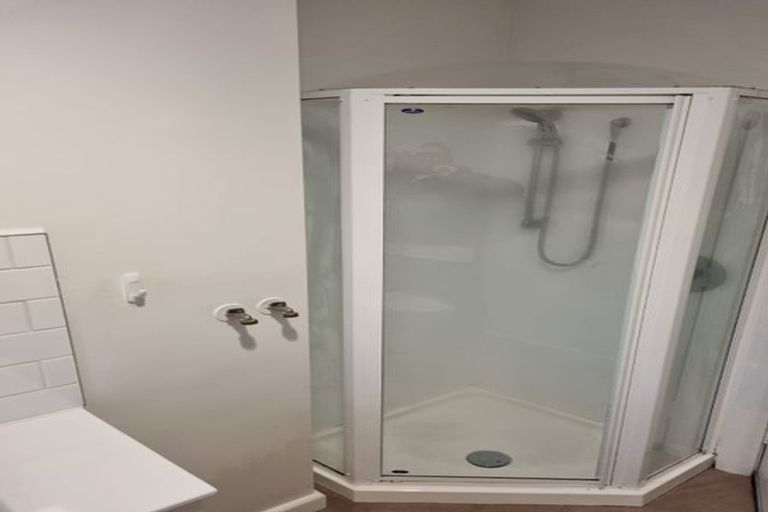 Photo of property in 2 Caprera Street, Melrose, Wellington, 6023