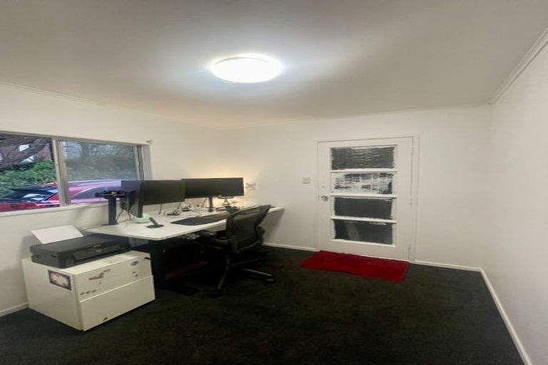 Photo of property in 2/50 Lincoln Avenue, Tawa, Wellington, 5028