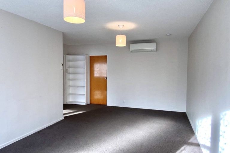 Photo of property in 2/95a Freyberg Street, Lyall Bay, Wellington, 6022