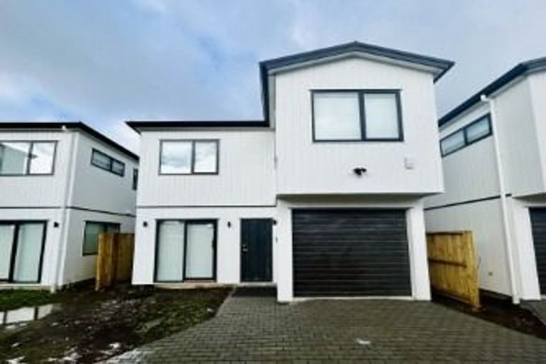 Photo of property in 122b Cargill Street, Papakura, 2110