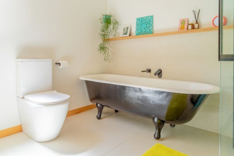 Photo of property in 11b Norrie Avenue, Raglan, 3225