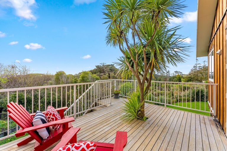 Photo of property in 87 M Greenwood Road, Leigh, 0972