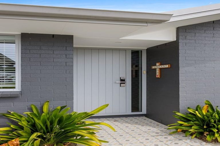 Photo of property in 15 Three Brothers Place, Warkworth, 0981