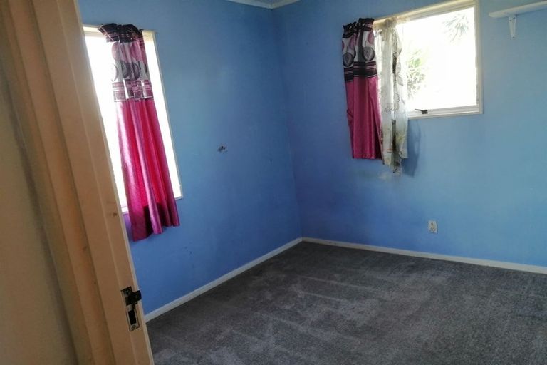 Photo of property in 2/13 Berwyn Avenue, Takanini, 2112