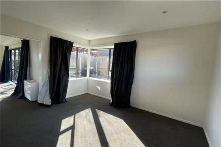 Photo of property in 35 Tivoli Place, Bishopdale, Christchurch, 8053