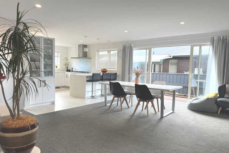 Photo of property in 41a Leighton Avenue, Waiwhetu, Lower Hutt, 5010