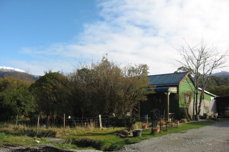 Photo of property in 5 Town Belt South, Blackball, 7804