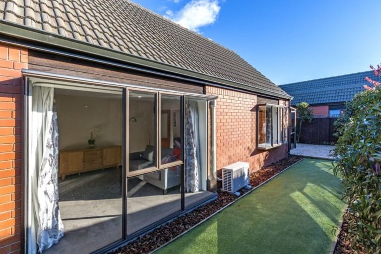 Photo of property in 16/415 Mairehau Road, Parklands, Christchurch, 8083