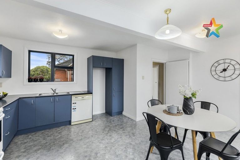 Photo of property in 62 Godley Street, Waiwhetu, Lower Hutt, 5010