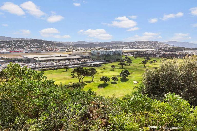 Photo of property in 46 Raukawa Street, Strathmore Park, Wellington, 6022