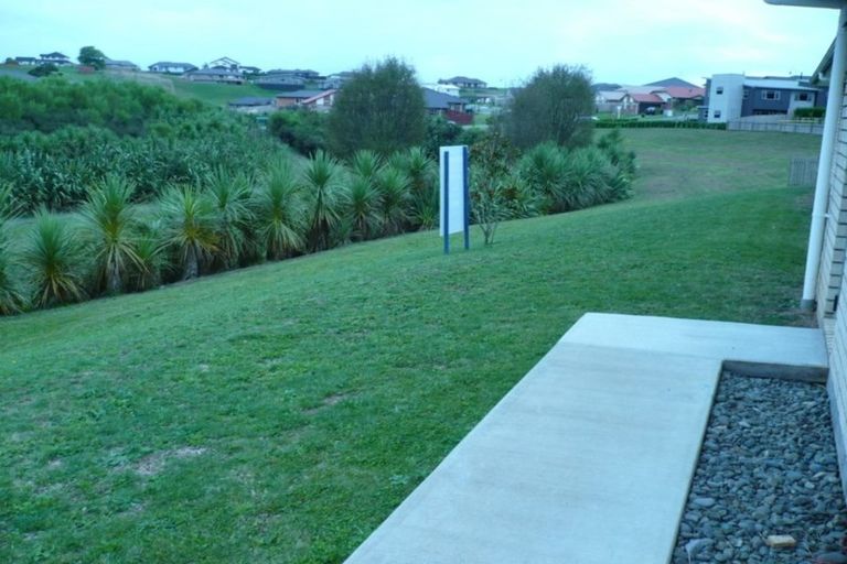 Photo of property in 16 Aufidius Place, Pukekohe, 2120