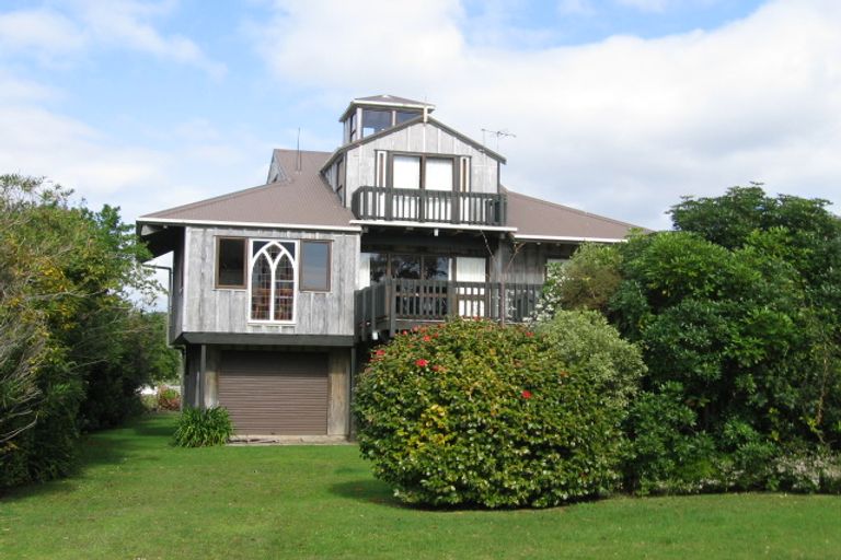 Photo of property in 26 Harsant Avenue, Hahei, Whitianga, 3591
