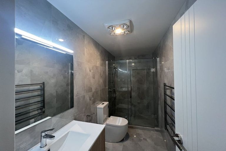 Photo of property in 10 Korokio Lane, Henderson, Auckland, 0612