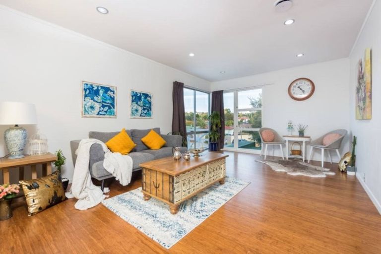 Photo of property in 26 Wycherley Drive, Bucklands Beach, Auckland, 2014