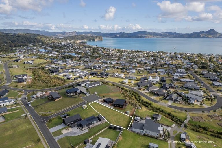 Photo of property in 4 Joyce Harsant Place, Cooks Beach, 3591