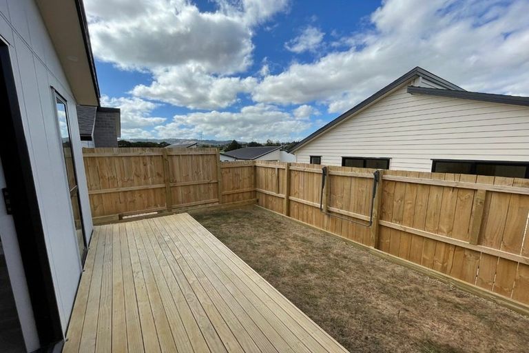 Photo of property in 6a Cronshaw Road, Karaka, Papakura, 2113